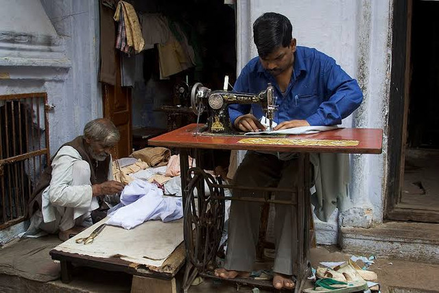 मयूर टेलर्स  इस्पेस्लीस्ट जेन्टस