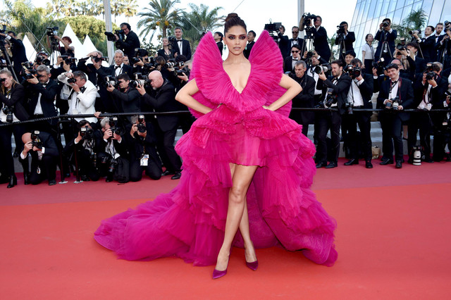 Deepika-Padukone-53