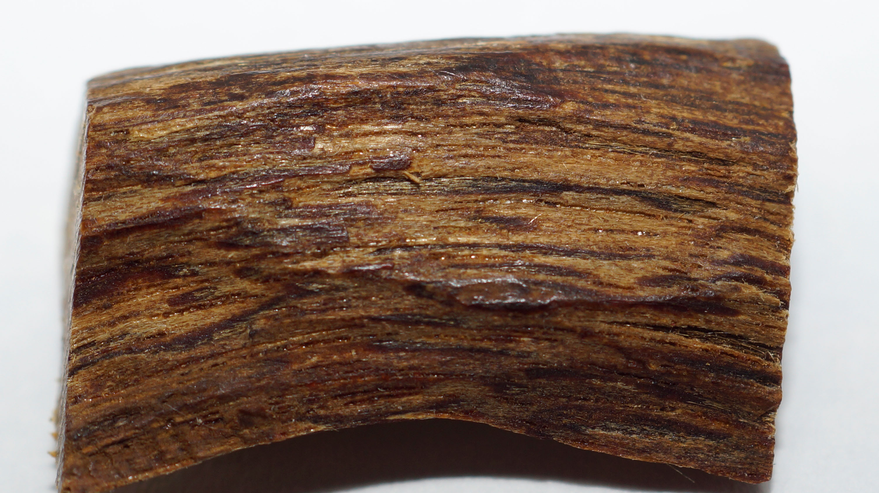 [Ouddict.com] Oud Wood