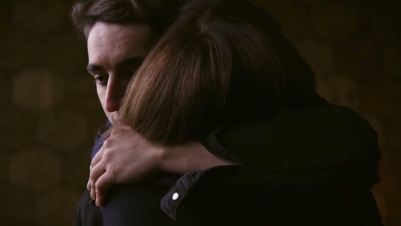 Skywalkers: A Love Story Screenshot