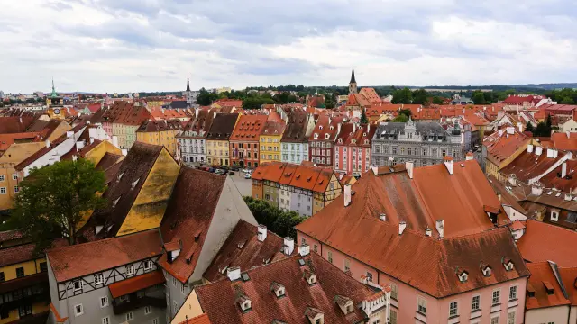Historické centrum z věže.webp
