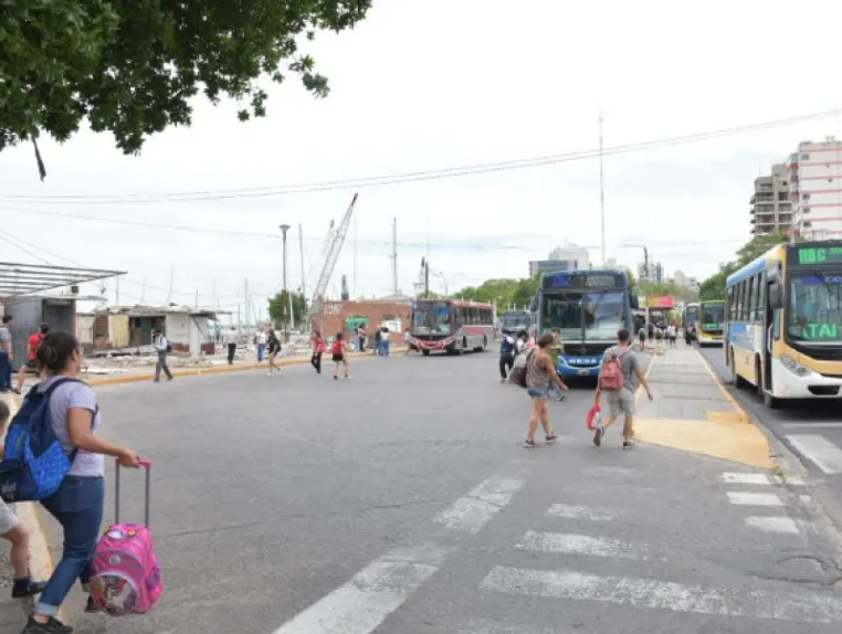 El Gobierno nacional elimina los subsidios al transporte público del interior