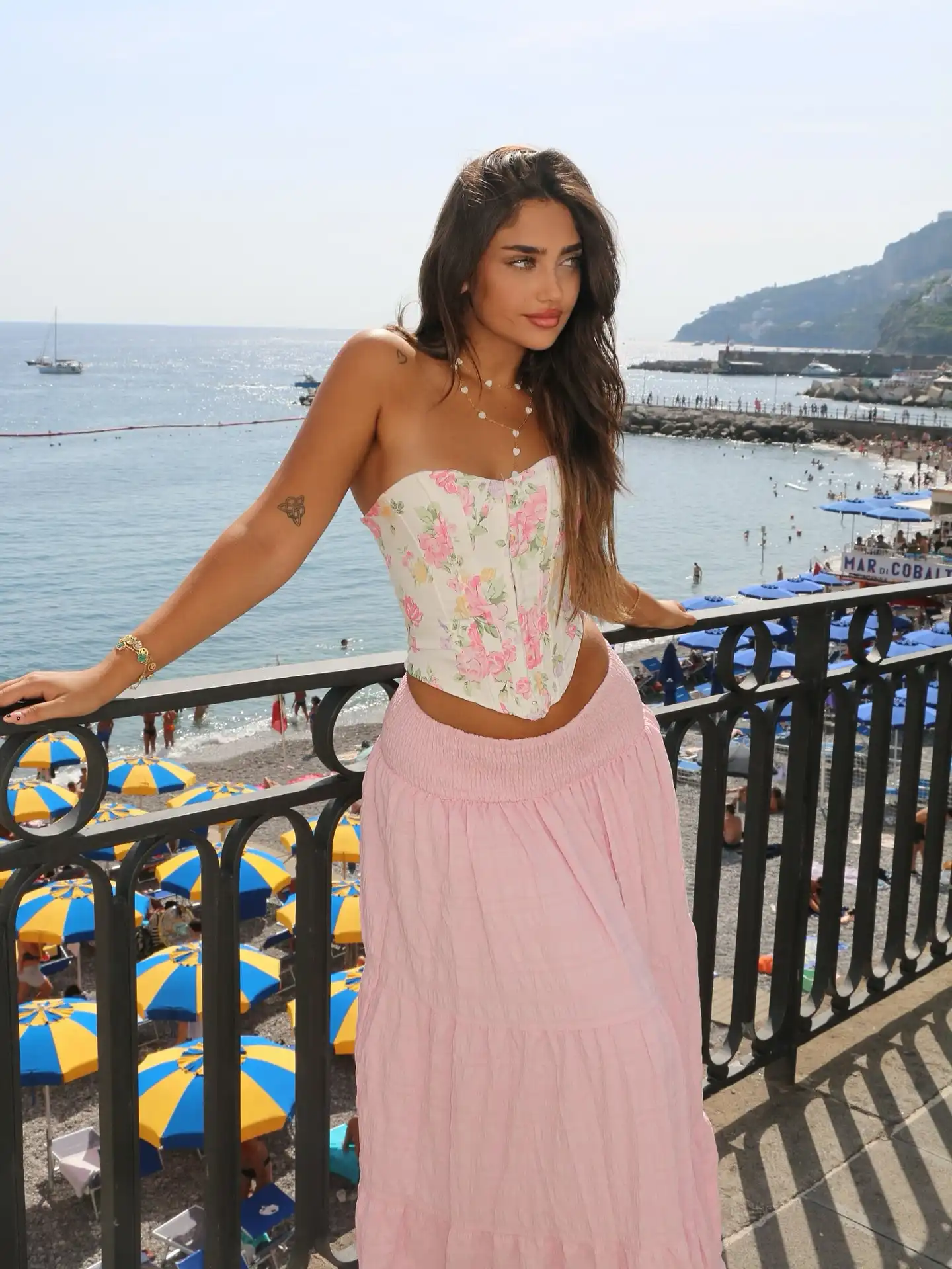 Vanessa Baz Wallpapers Insta Sport Bio (6)