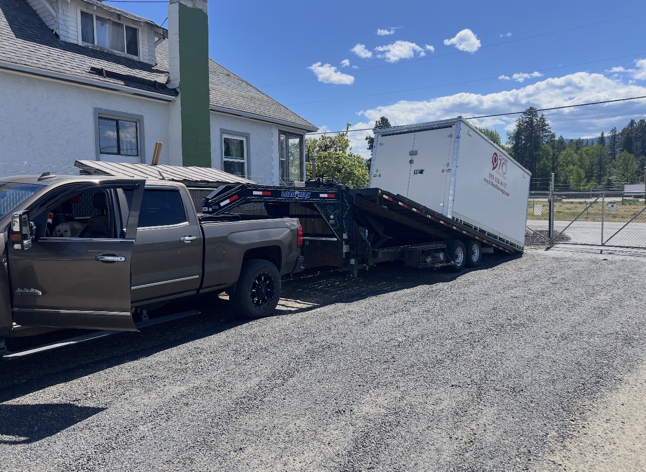 Storage pod parked at a customer's home ready to be loaded