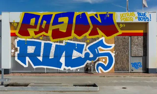 Graffiti artwork by vandald
