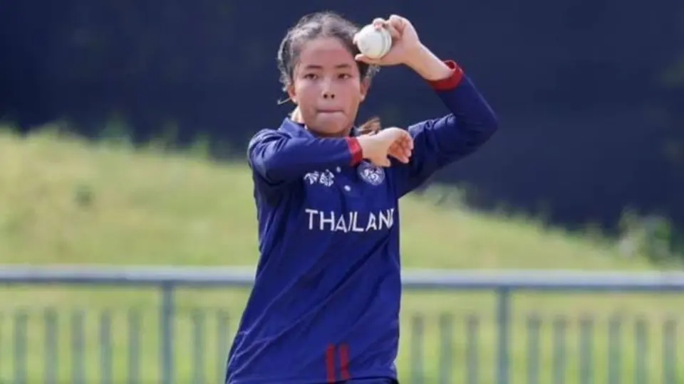 Thipatcha Putthawong 