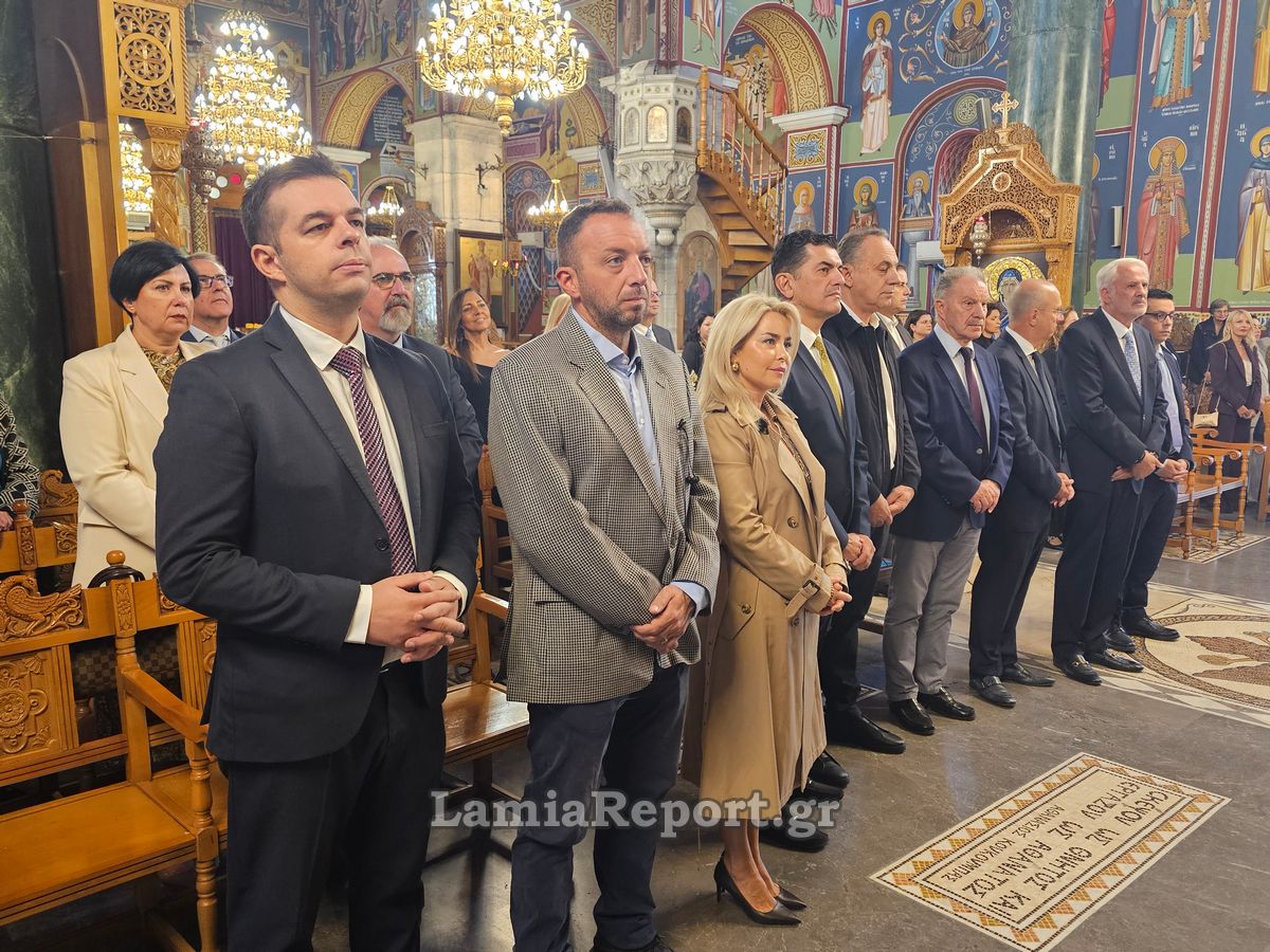δικηγοροι013