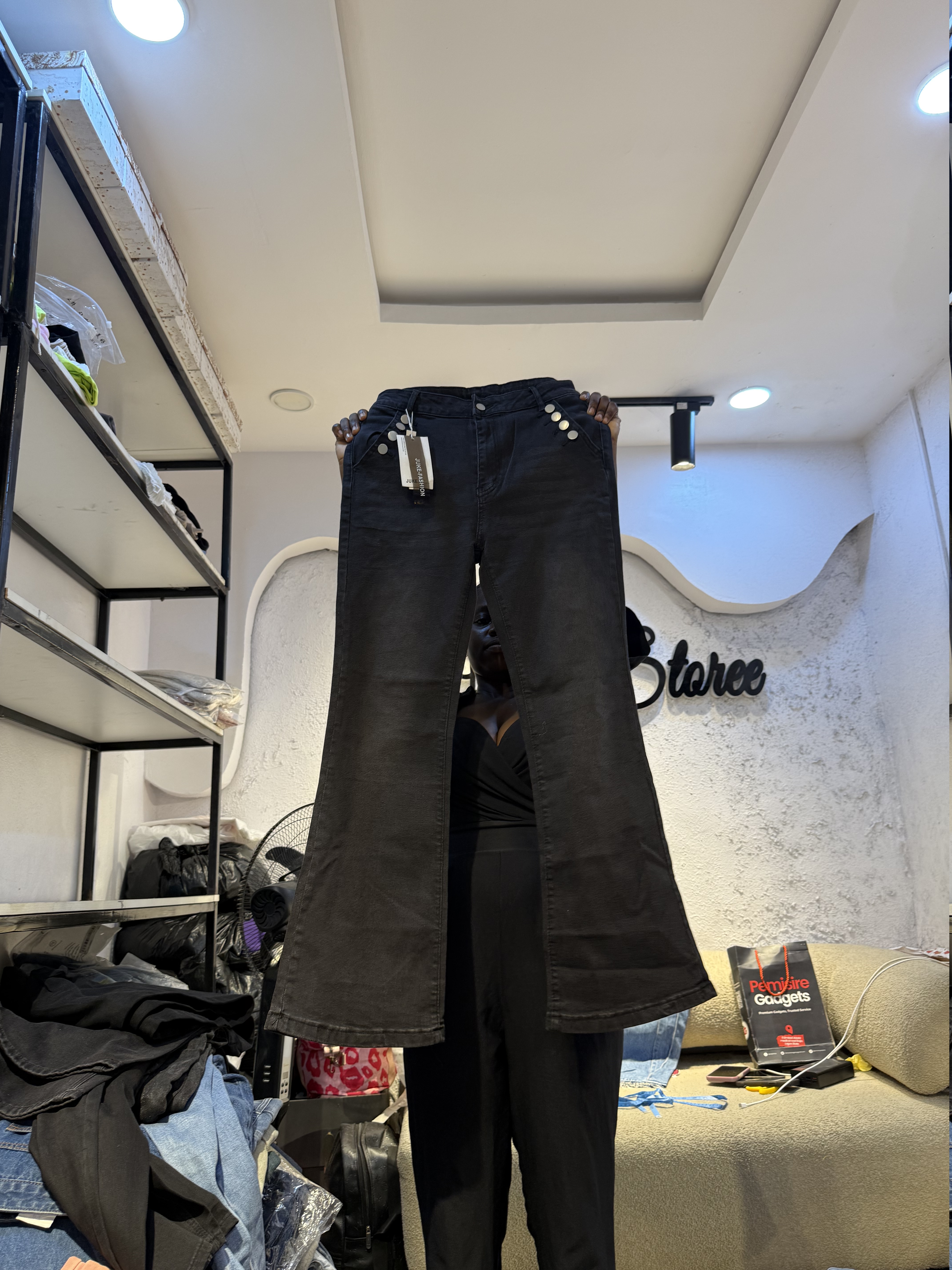 Waist 30