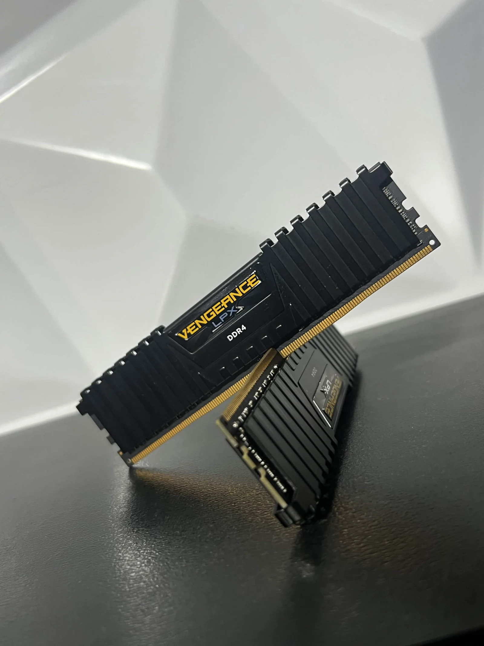 RAM Corsair 16GB (2x8GB) DDR4 3600MHz CL18 Occasion miniature 2