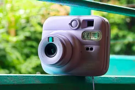 Fujifilm Instax Mini 13: Retro Charm Wins Over Critics