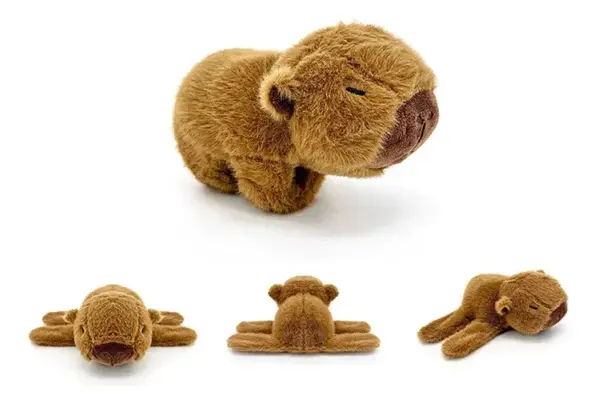 Diferentes formas y posiciones del Peluche Capibara Pulsera