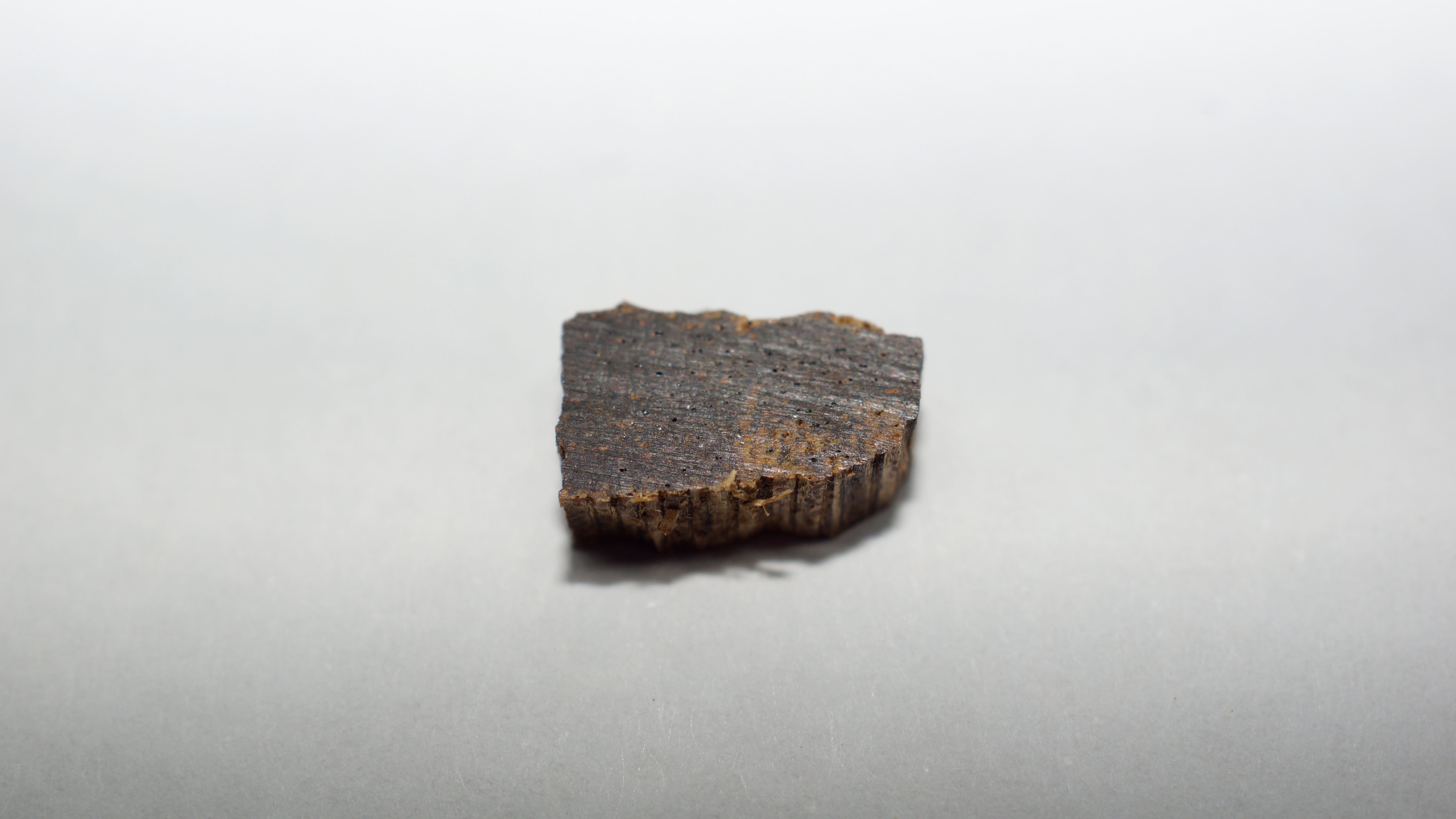 [Ouddict.com] Oud Wood
