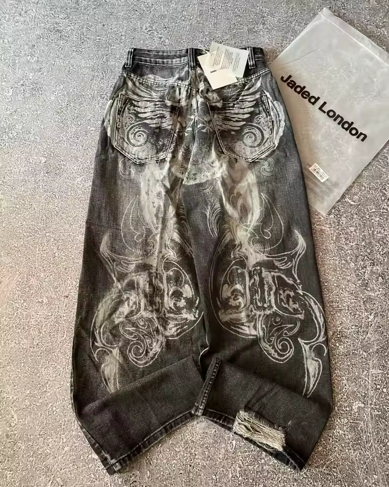 Baggy jeans side view