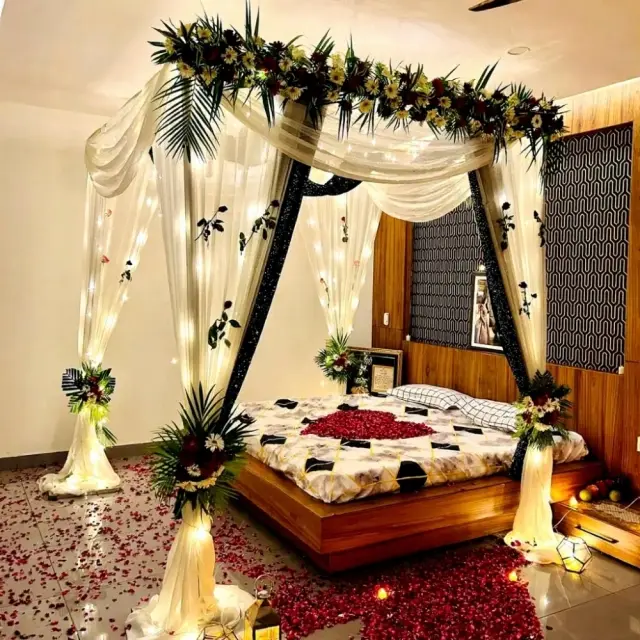 [Image: Luxury-Canopy-1st-Night-Decoration.webp]