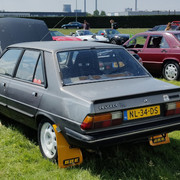 305 2a