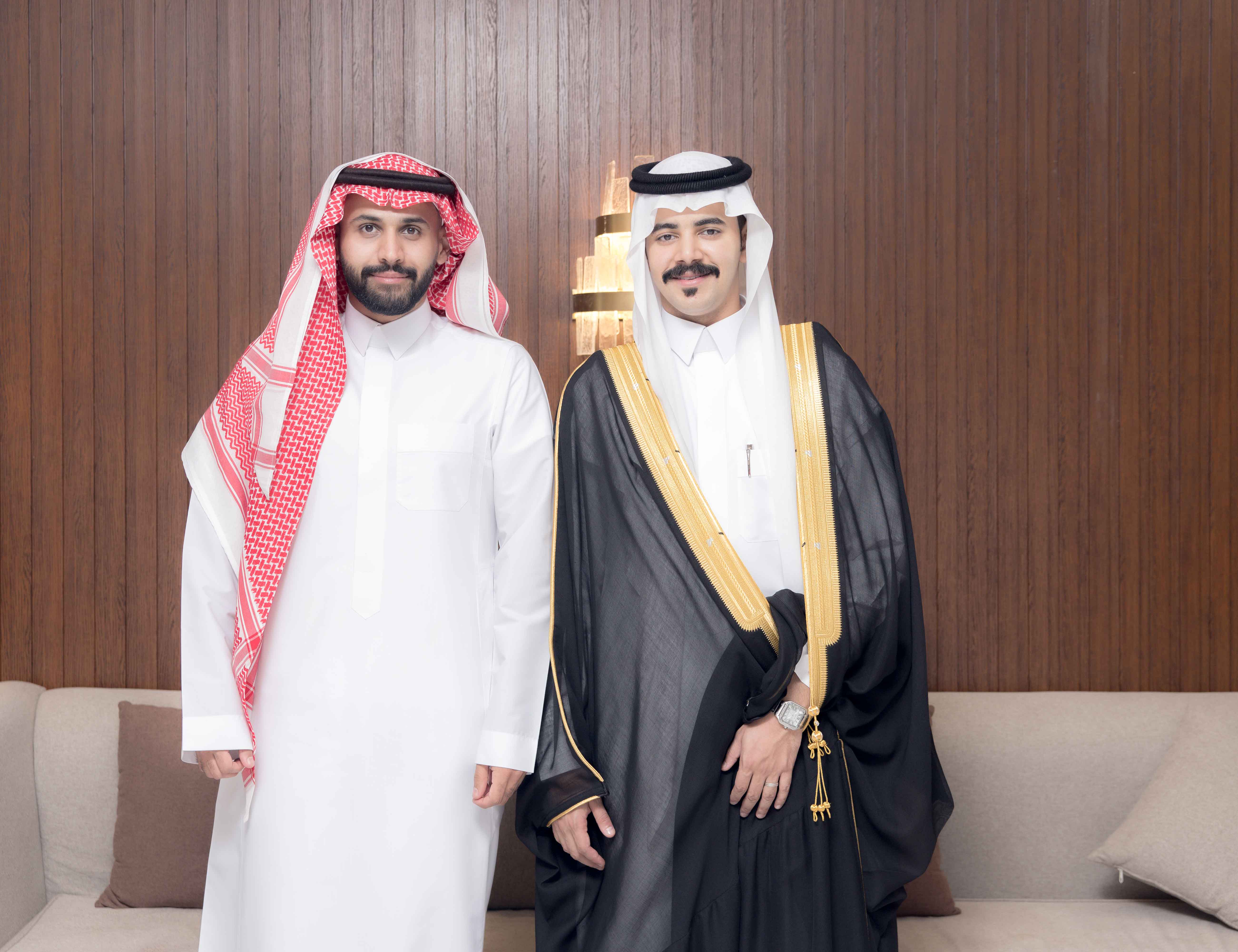 HMOO2558