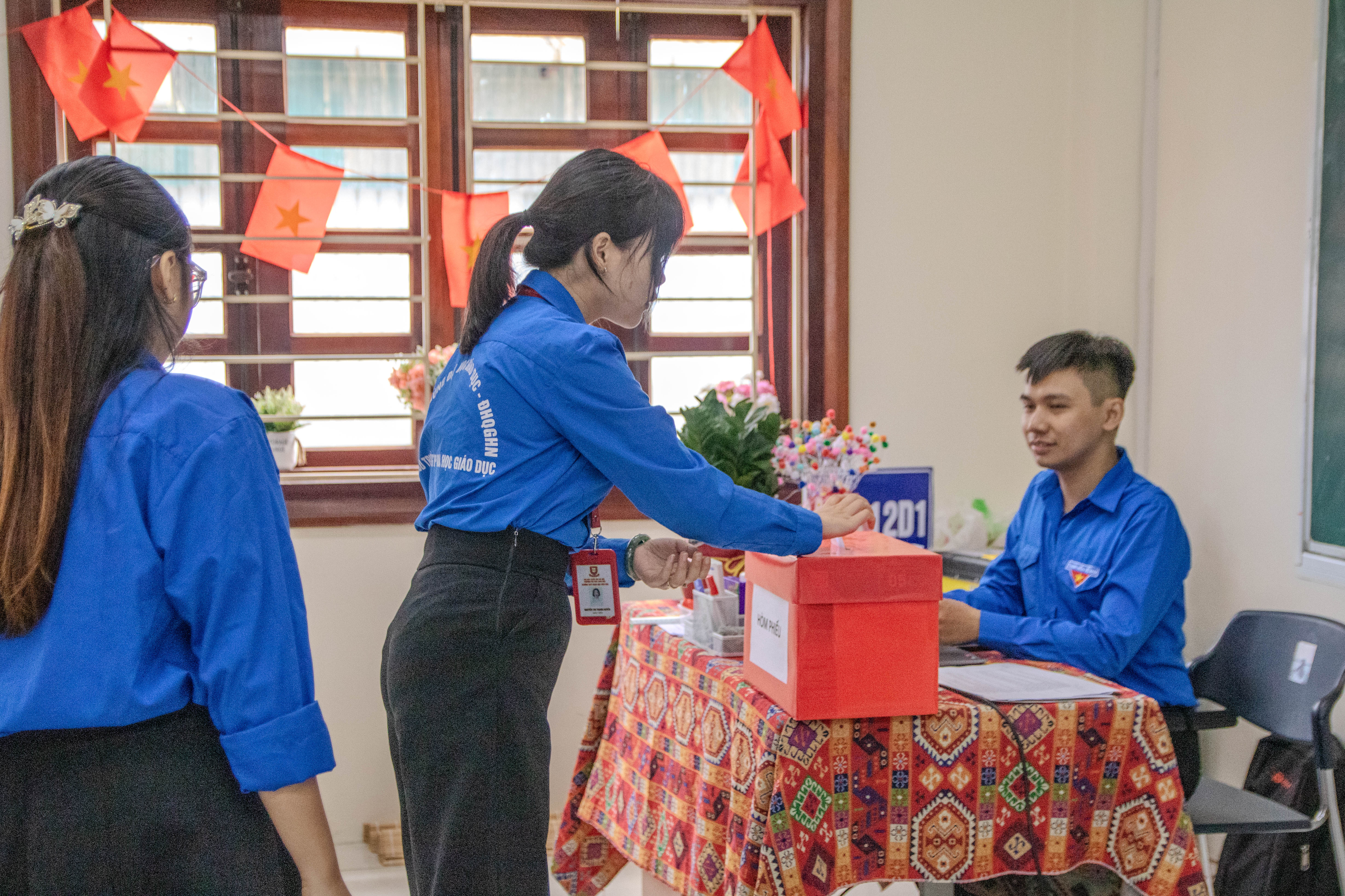 Đại hội Chi đoàn 10