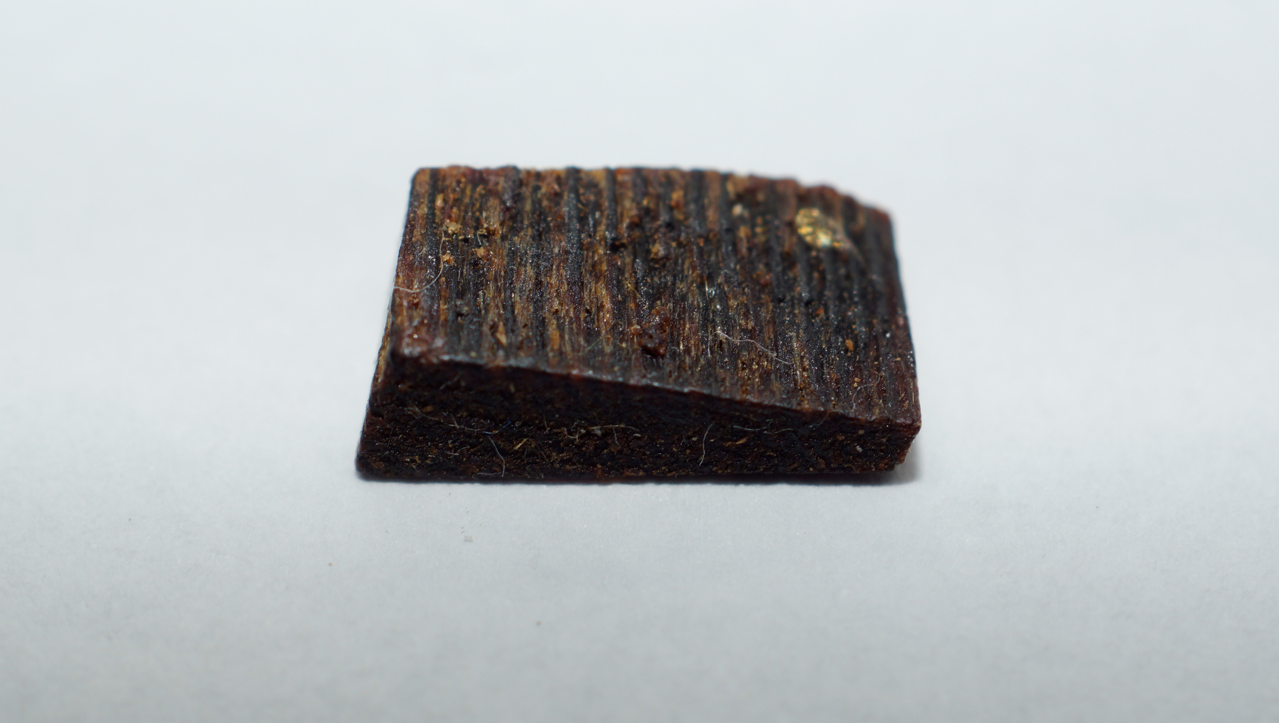 [Ouddict.com] Oud Wood