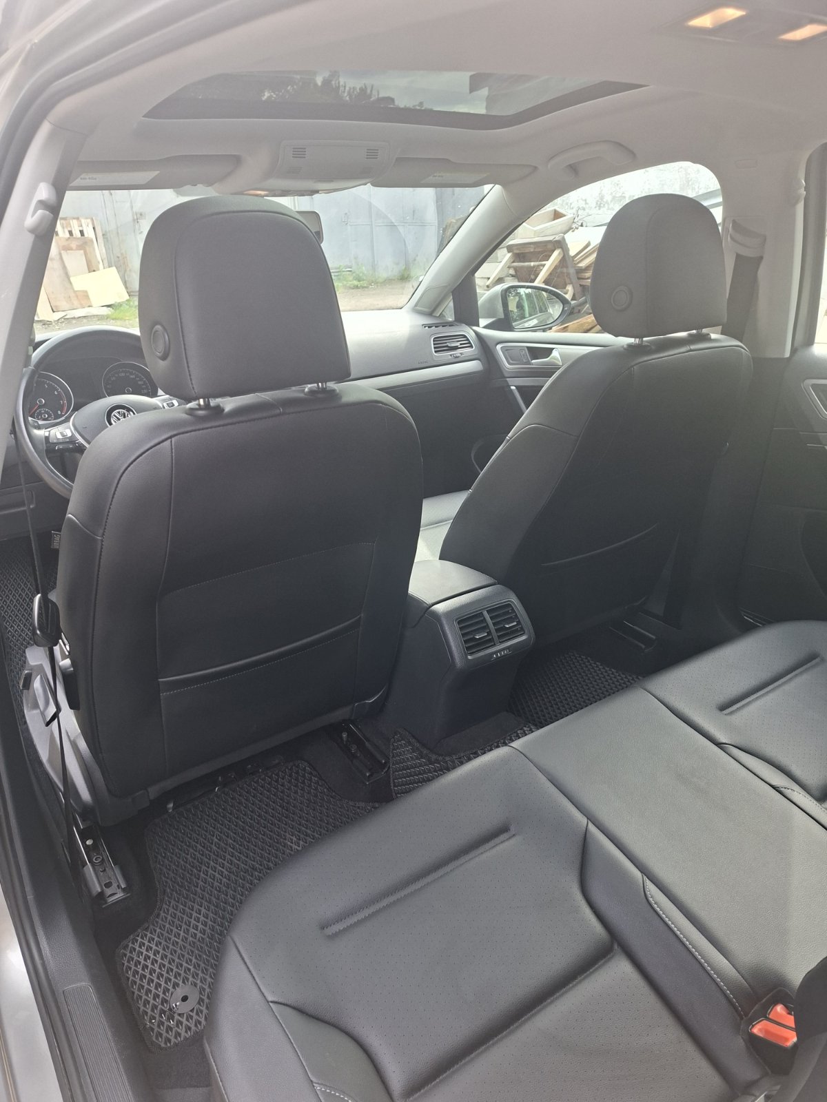 Volkswagen Golf VII 1.8 TSI AT