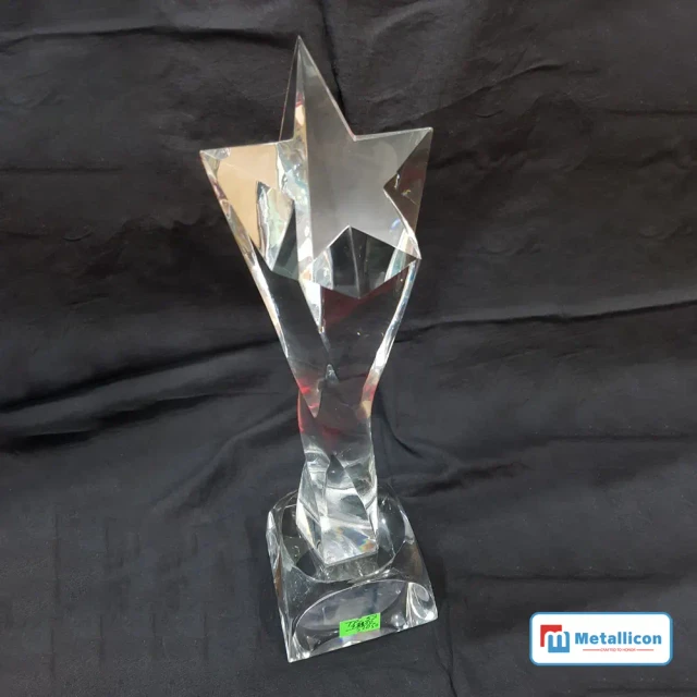 Crystal Arrow Star Trophy