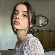 Emilia-Merkell-Wallpapers-Insta-Fit-Bio-4