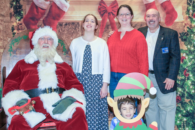 Santa2024-293.jpg