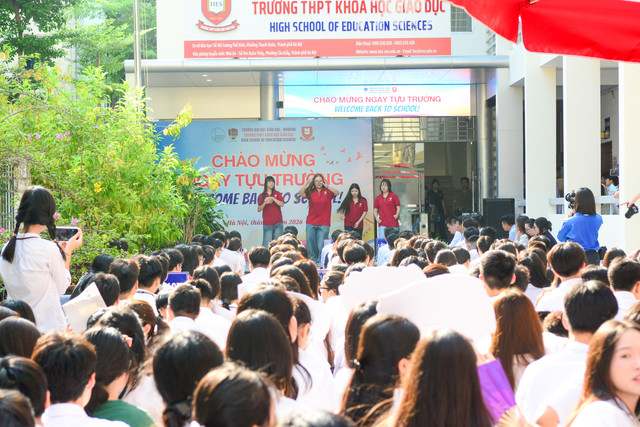 Khoảnh khắc HES 10
