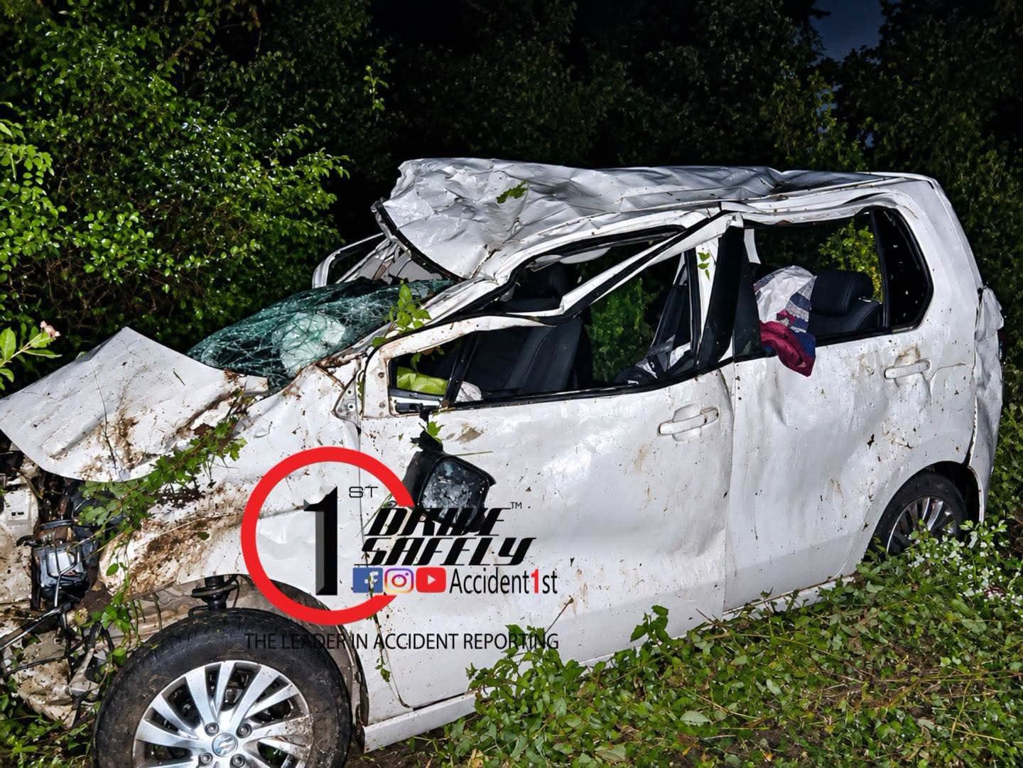 ත්‍රිකුණාමලය - හොරොව්පොතාන ප්‍රධාන මාර්ගයේ මෝටර් රථයක් රියදුරුට නින්දයාමෙන් මාර්ගයෙන් ඉවතට පෙරලීමෙන් පුද්ගලයෙකු ජීවිතක්ෂයට