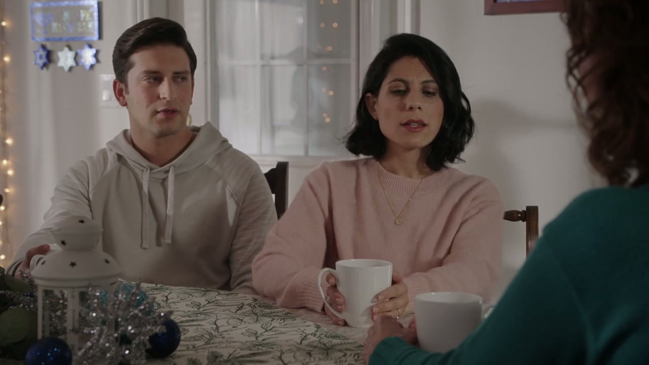 Love, Lights, Hanukkah! Screenshot