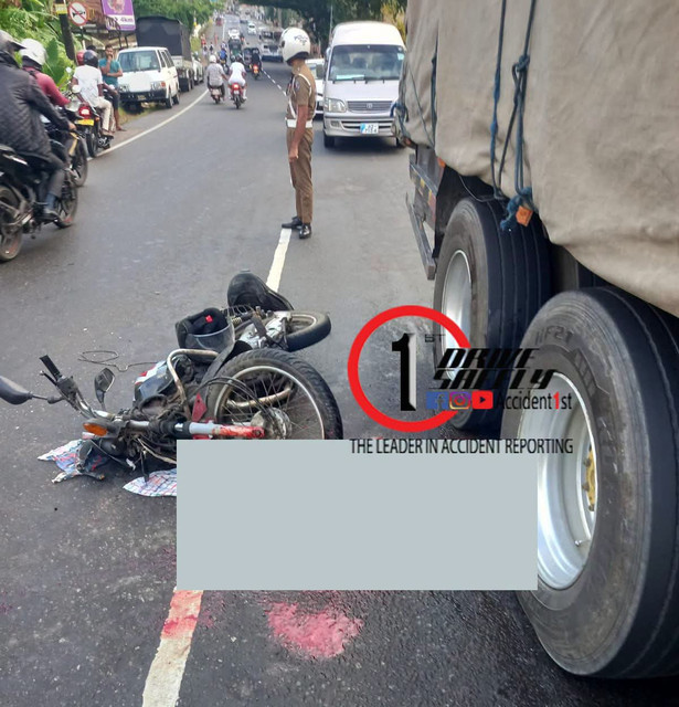 The motorcyclist was seriously injured in an accident caused by a collision between a motorcycle and a lorry
