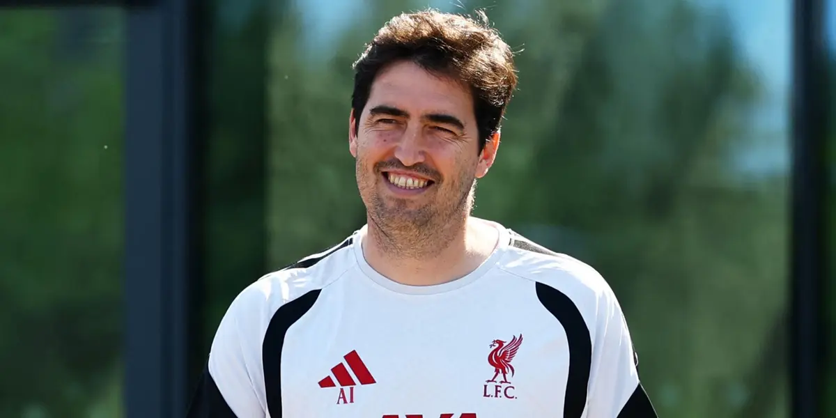 Three Major Decisions Iraola Faces Before Newcastle Clash with Liverpool