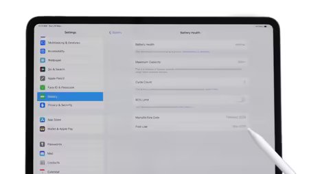 iPad Pro M4のバッテリー設定画面