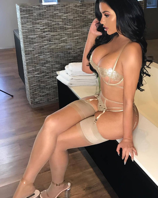 ABIGAIL-RATCHFORD-I