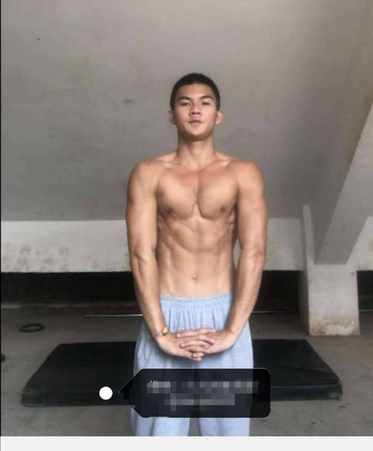 d446 腹肌体育生射精两部