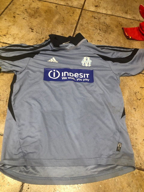 marseille-03-away.jpg