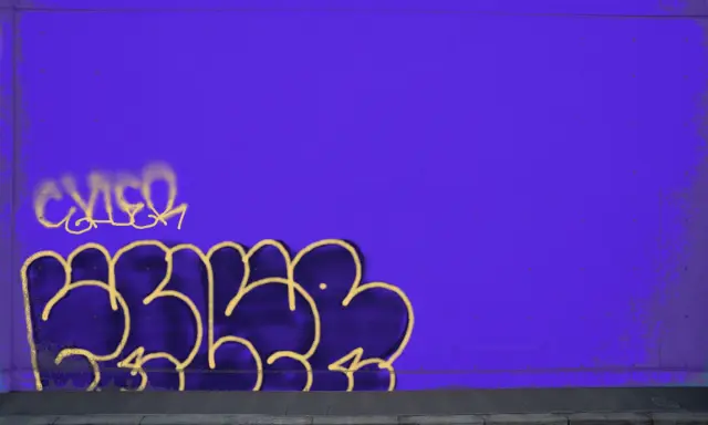 Graffiti artwork by Tkiz