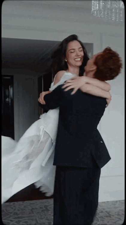 https://i.ibb.co/9kVQfqW0/IMG-3374.gif