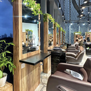Styling Mirrors and Interior Stations at DO MY HAIR Salon