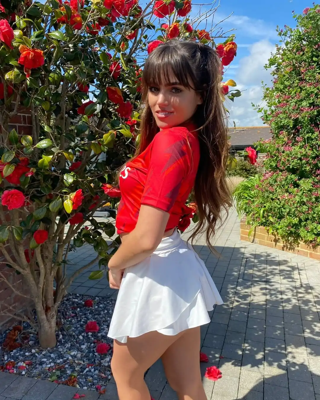 Leah Ray Wallpapers Insta Sport Bio (10)
