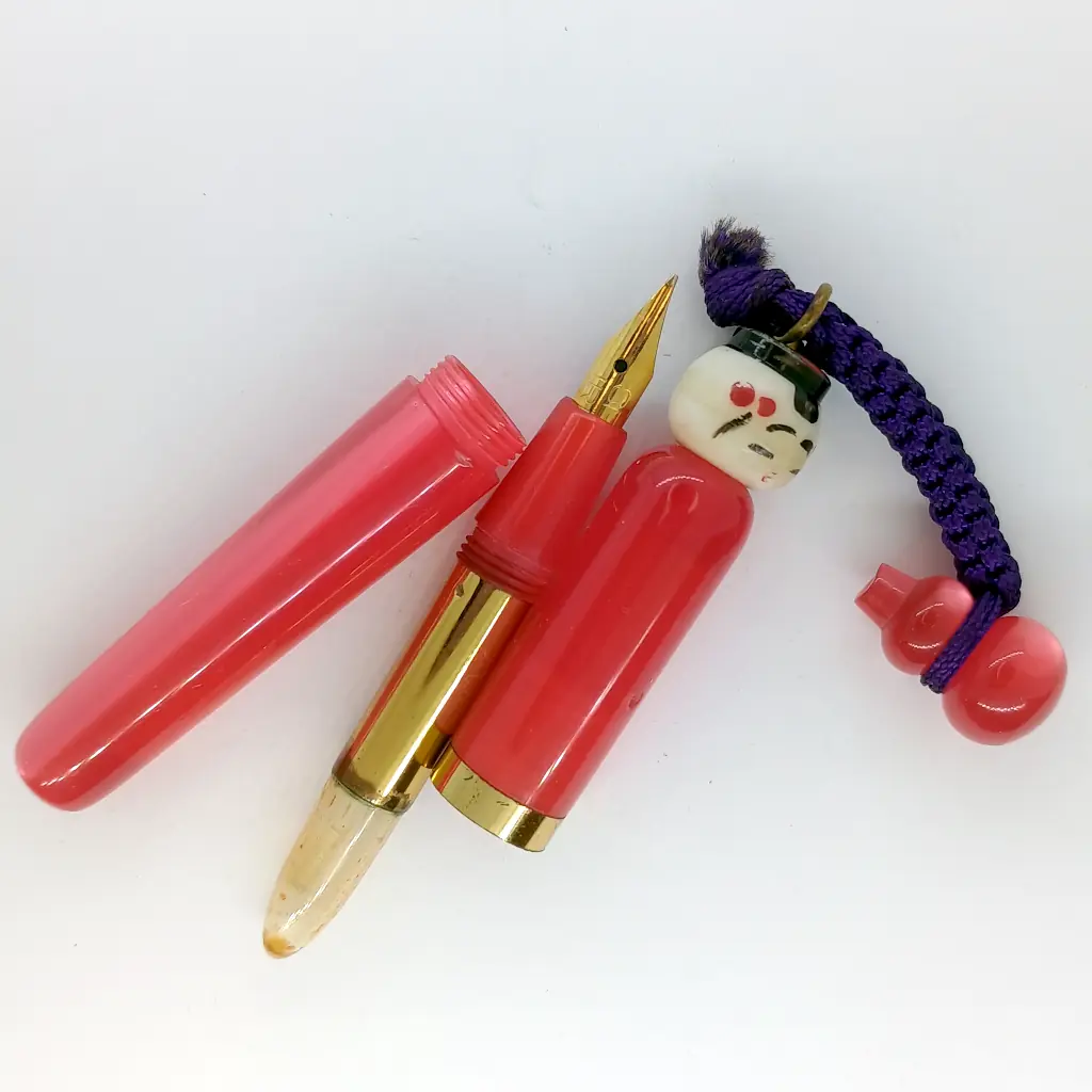 Caneta Tinteiro Japonesa Vintage Kokeshi – Anos 60 – Pena Irídio e Sistema Funcional. - Foto 4