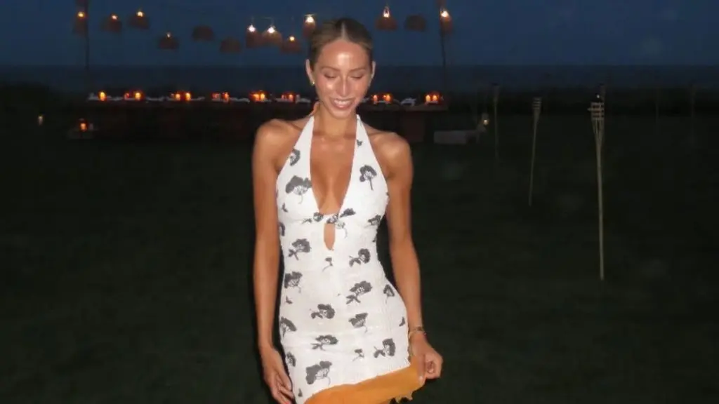 Alix Earle's Daring Summer Look Sparks Attention