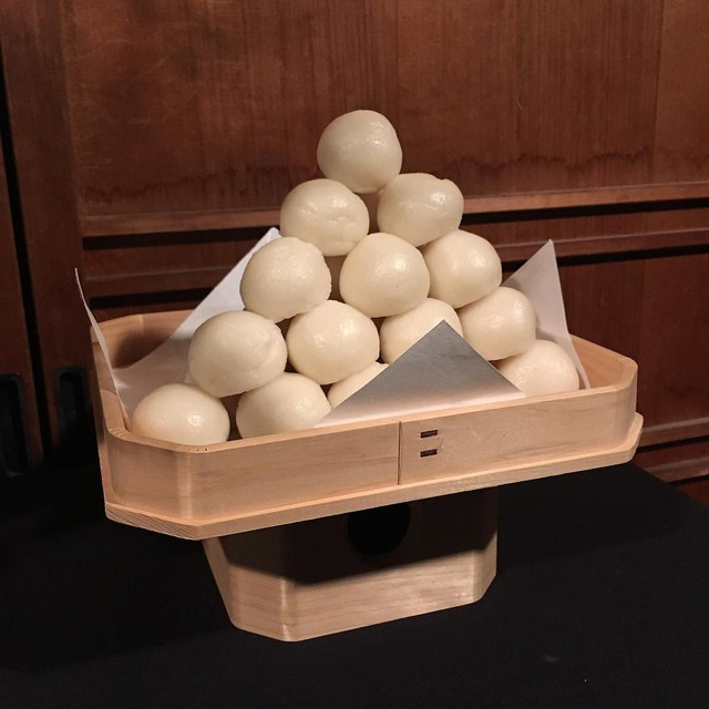 Tsukimi dango.jpg