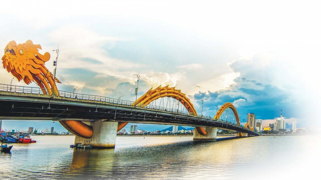 Kinh tế Việt Nam giữ ánh hào quang