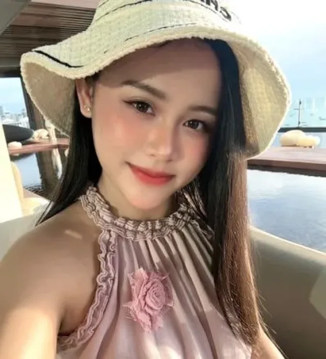 라오스 쉬멜 알리안 실사 프로필 첫번째 상세 이미지 라오스 쉬멜 알리안 실사 프로필 첫번째 상세 이미지