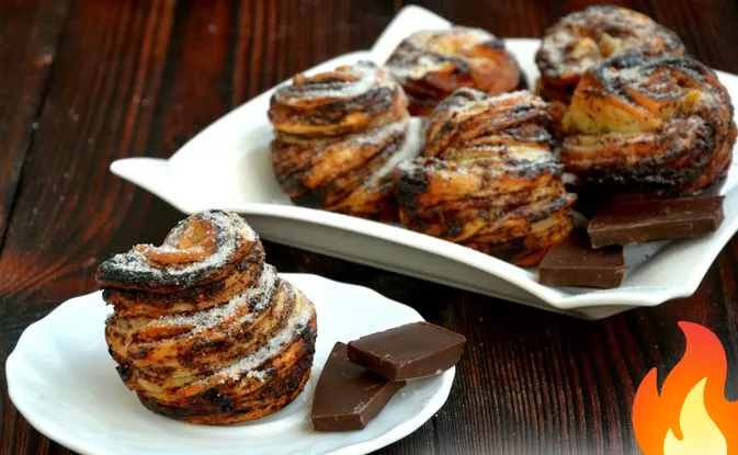 Фото Краффины из слоёного теста, с шоколадом и корицей