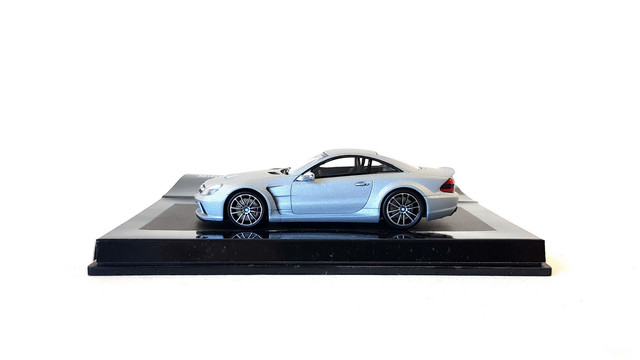 SL65-BL905-resize