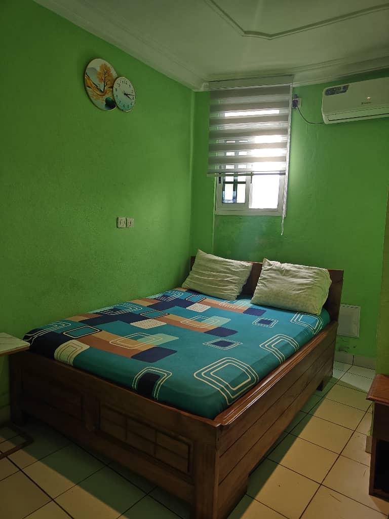 Chambre meublée à louer à Douala - 15000 FCFA/Nuit