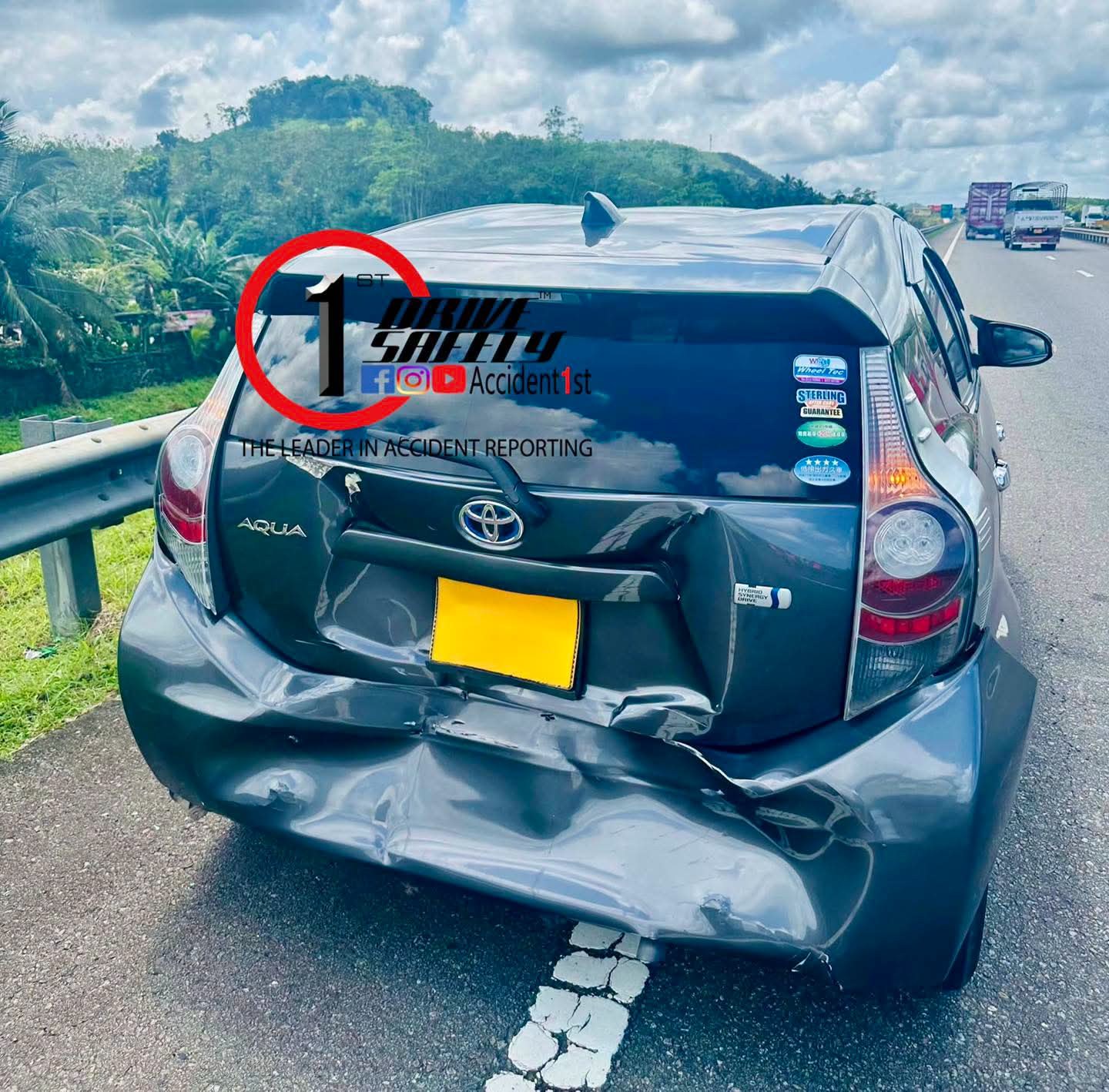 தெற்கு அதிவேக நெடுஞ்சாலையில் பல வாகனங்கள் மோதுகின்றன