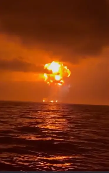 Bezos' Blue Origin Rocket Explodes in Ground Test