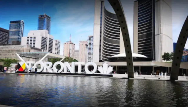 Nathan-Phillips-Square-9